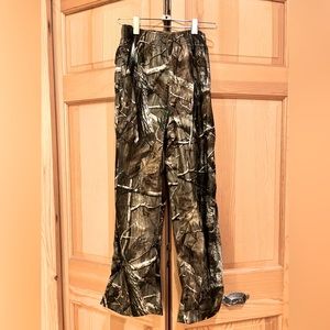 Youth Camo Hunting pant size Large